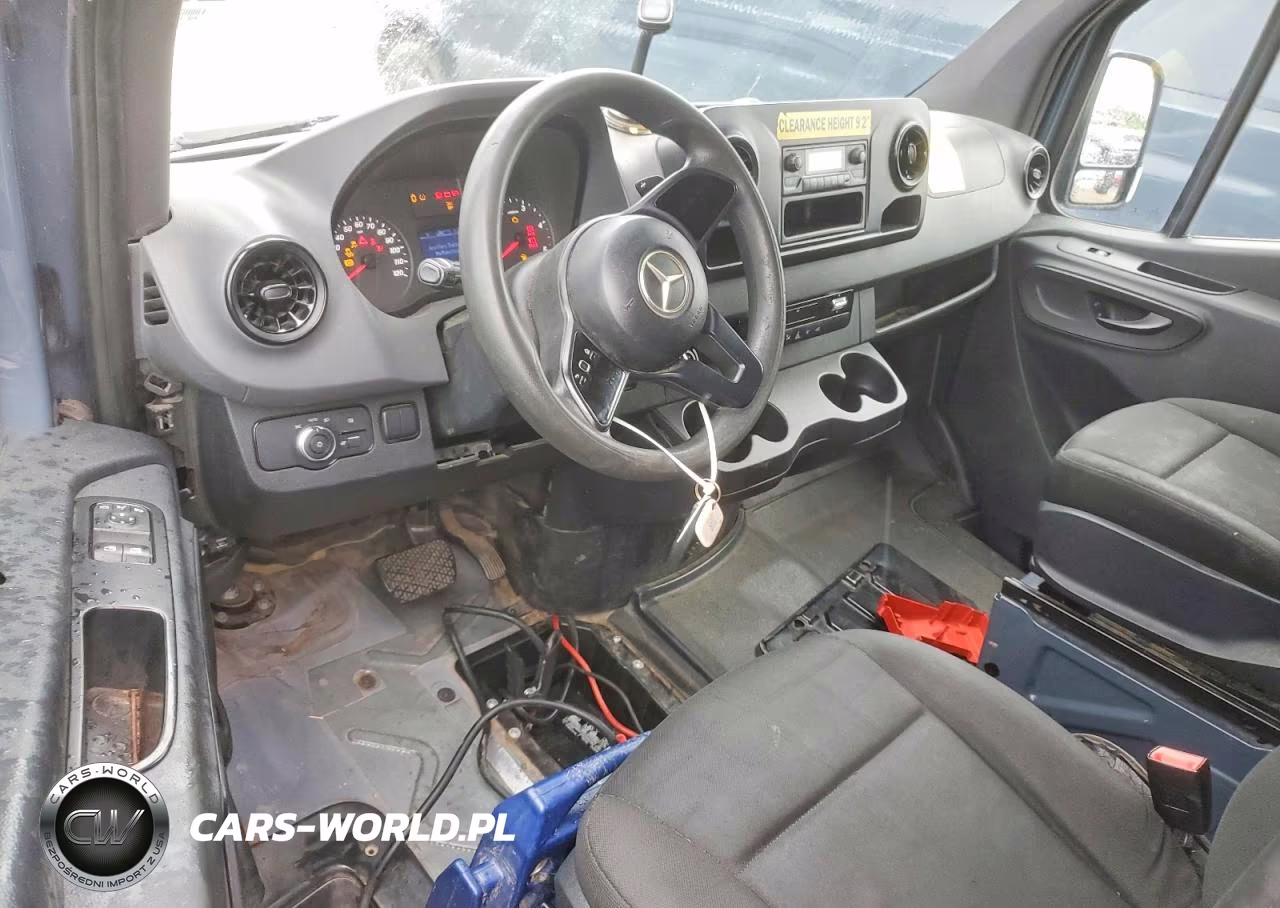 2019 Mercedes-Benz Sprinter 2500 VIN:WD4PF1CD0KP142074 - 8