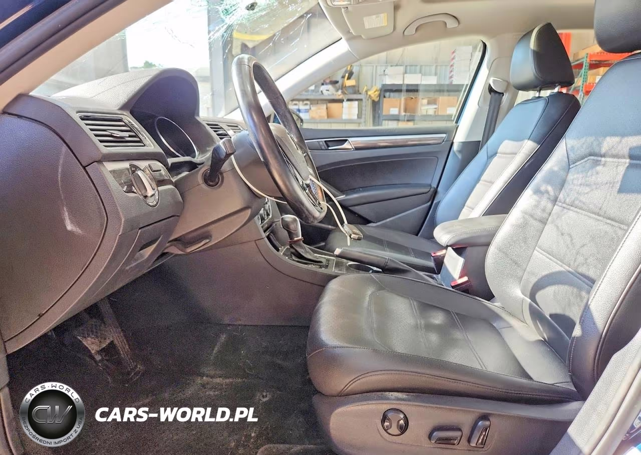 2018 Volkswagen Passat Se VIN:1VWBA7A38JC050777 - 7