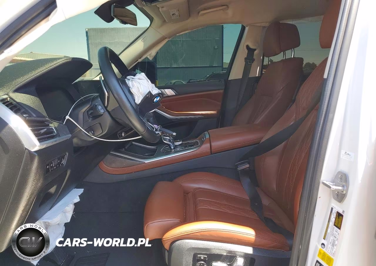 2022 BMW X7 xDrive40I VIN:5UXCW2C09N9M36592 - 7