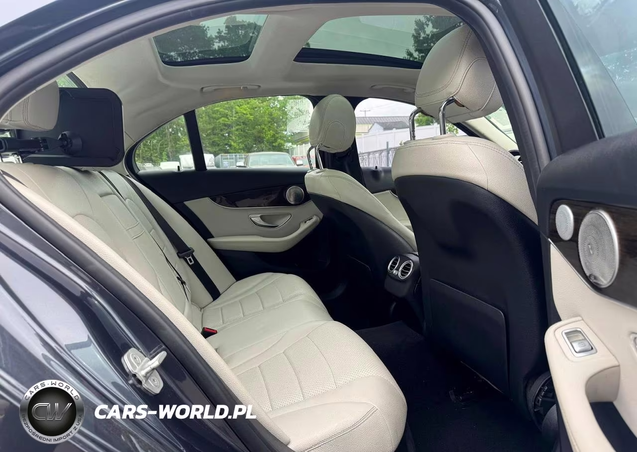 2016 Mercedes-Benz C 300 4Matic VIN:WDDWF4KB7GR151475 - 10