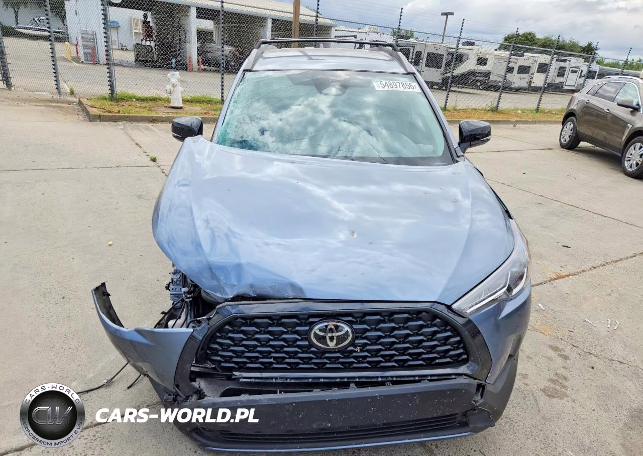 2025 Toyota Corolla Cross Le VIN:7MUCAAAG0SV135741 - 5