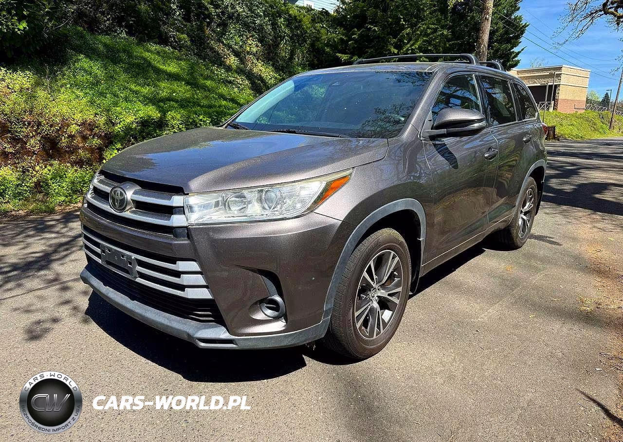 2017 Toyota Highlander Le VIN:5TDBZRFH5HS453930 - 2