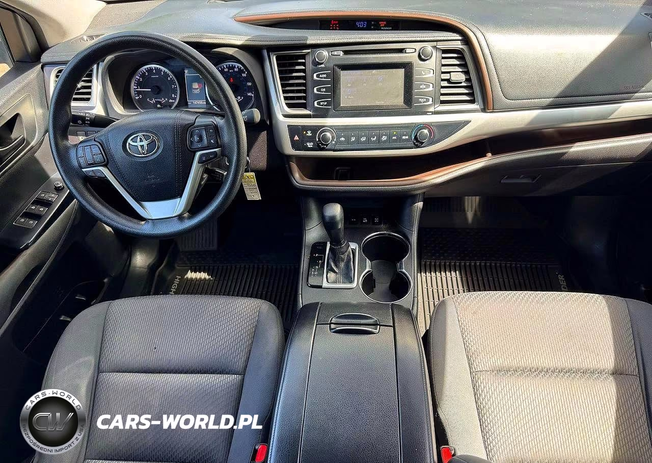 2017 Toyota Highlander Le VIN:5TDBZRFH5HS453930 - 8