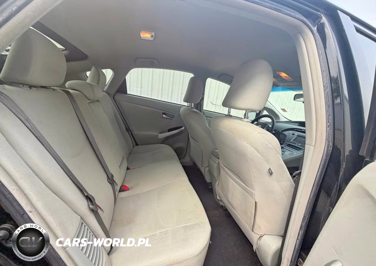 2012 Toyota Prius Three VIN:JTDKN3DU8C5460815 - 6
