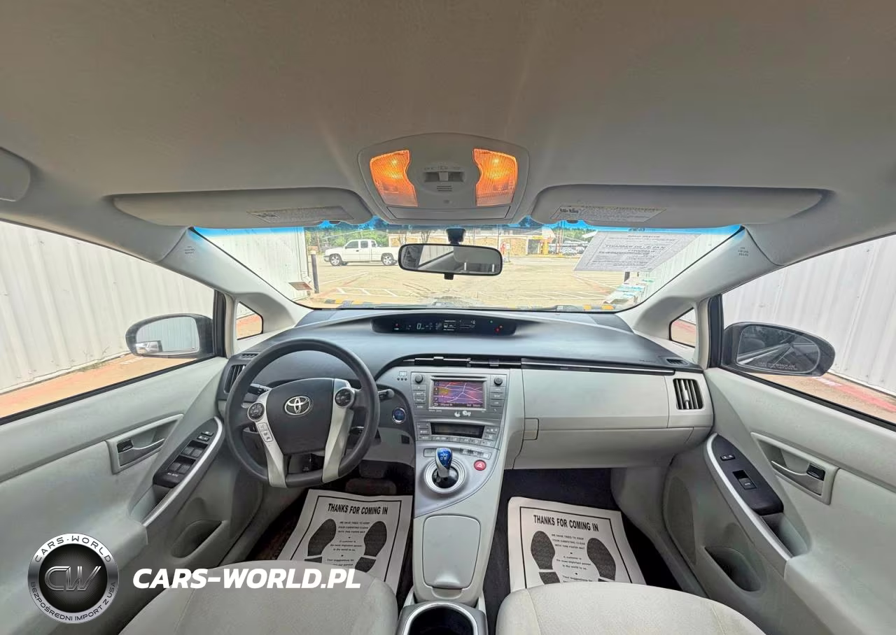2012 Toyota Prius Three VIN:JTDKN3DU8C5460815 - 9