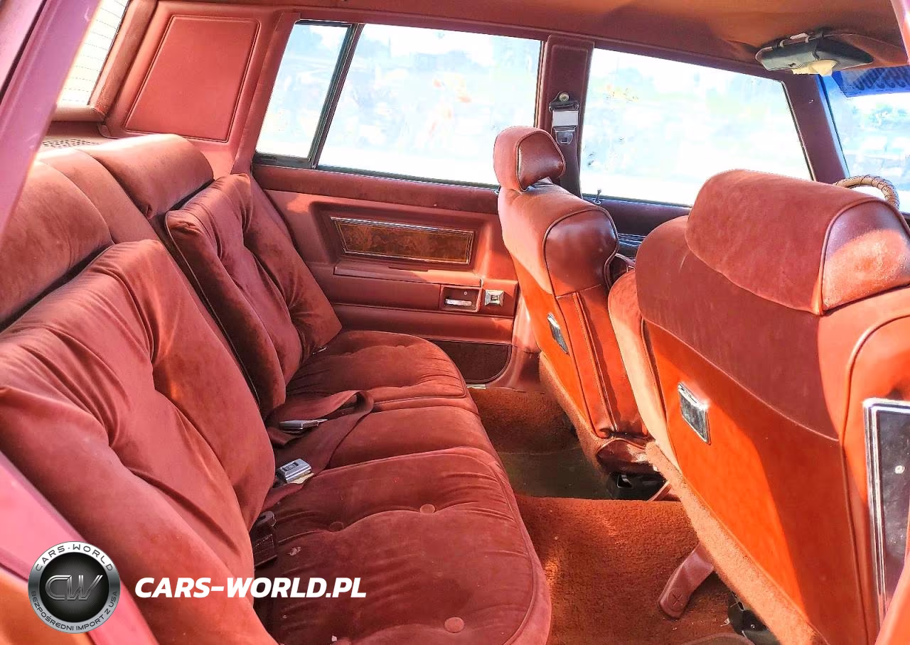 1982 Oldsmobile Cutlass Supreme Brougham VIN:1G3AM69A0CM456911 - 10