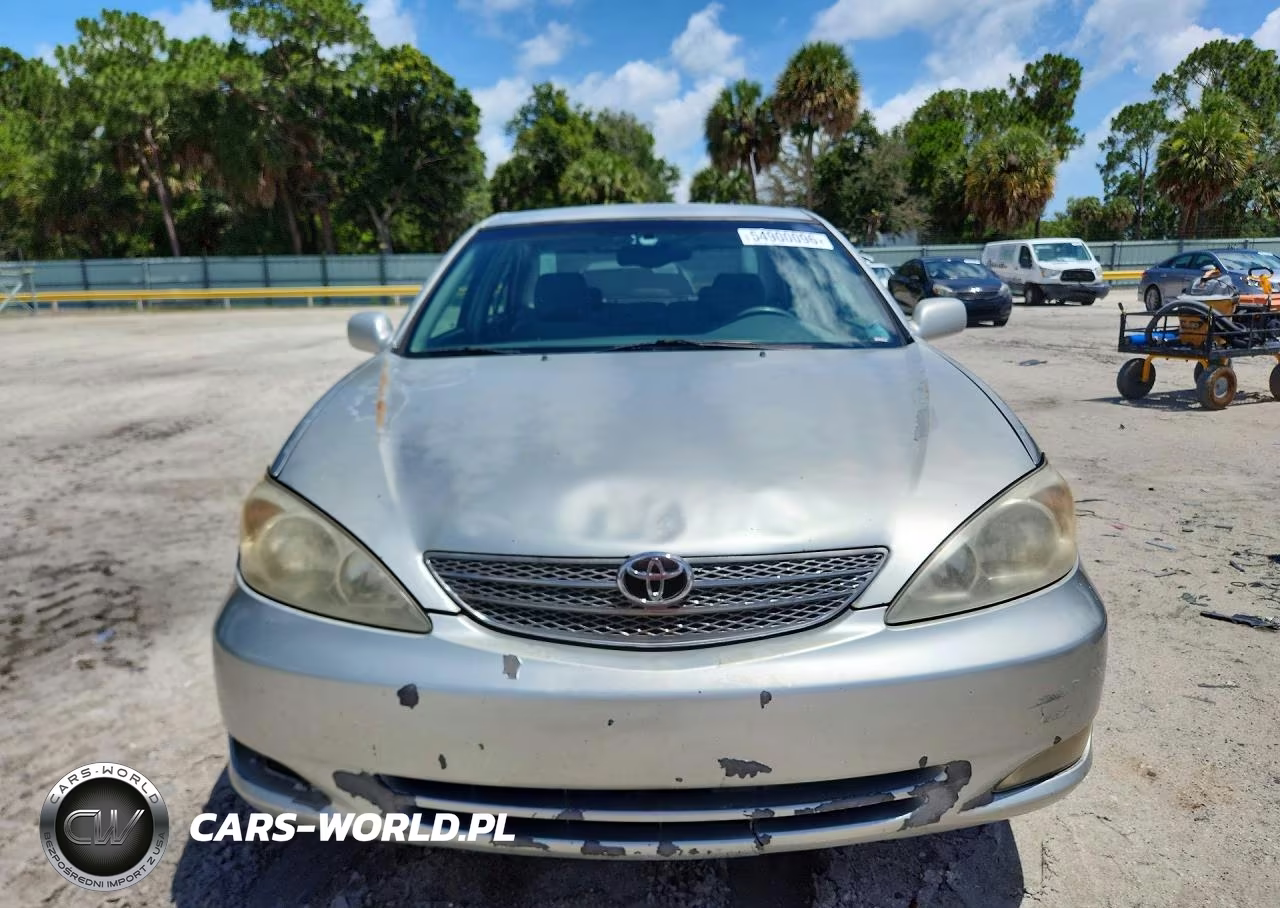 2003 Toyota Camry Xle VIN:4T1BE32K83U722335 - 5