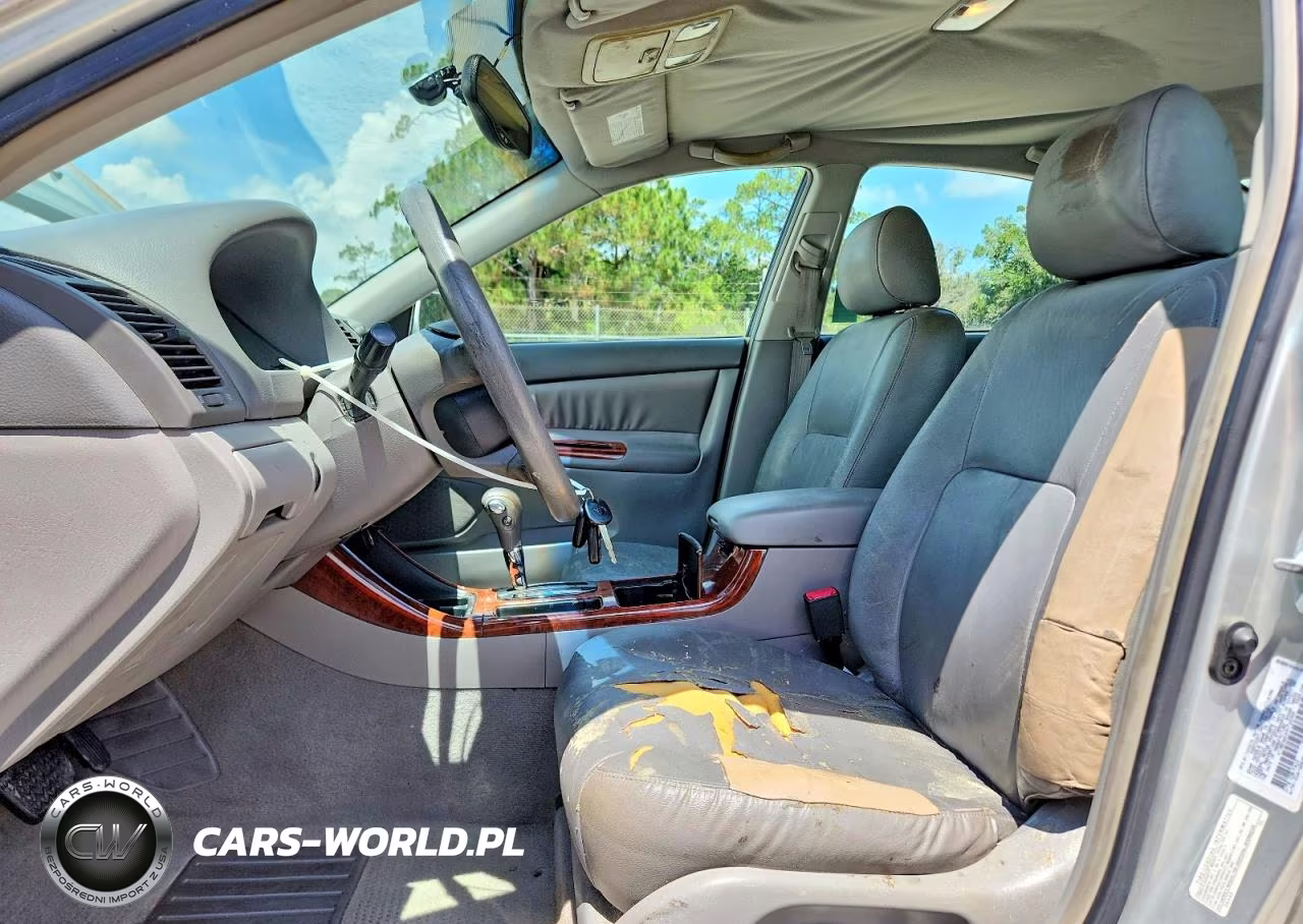 2003 Toyota Camry Xle VIN:4T1BE32K83U722335 - 7