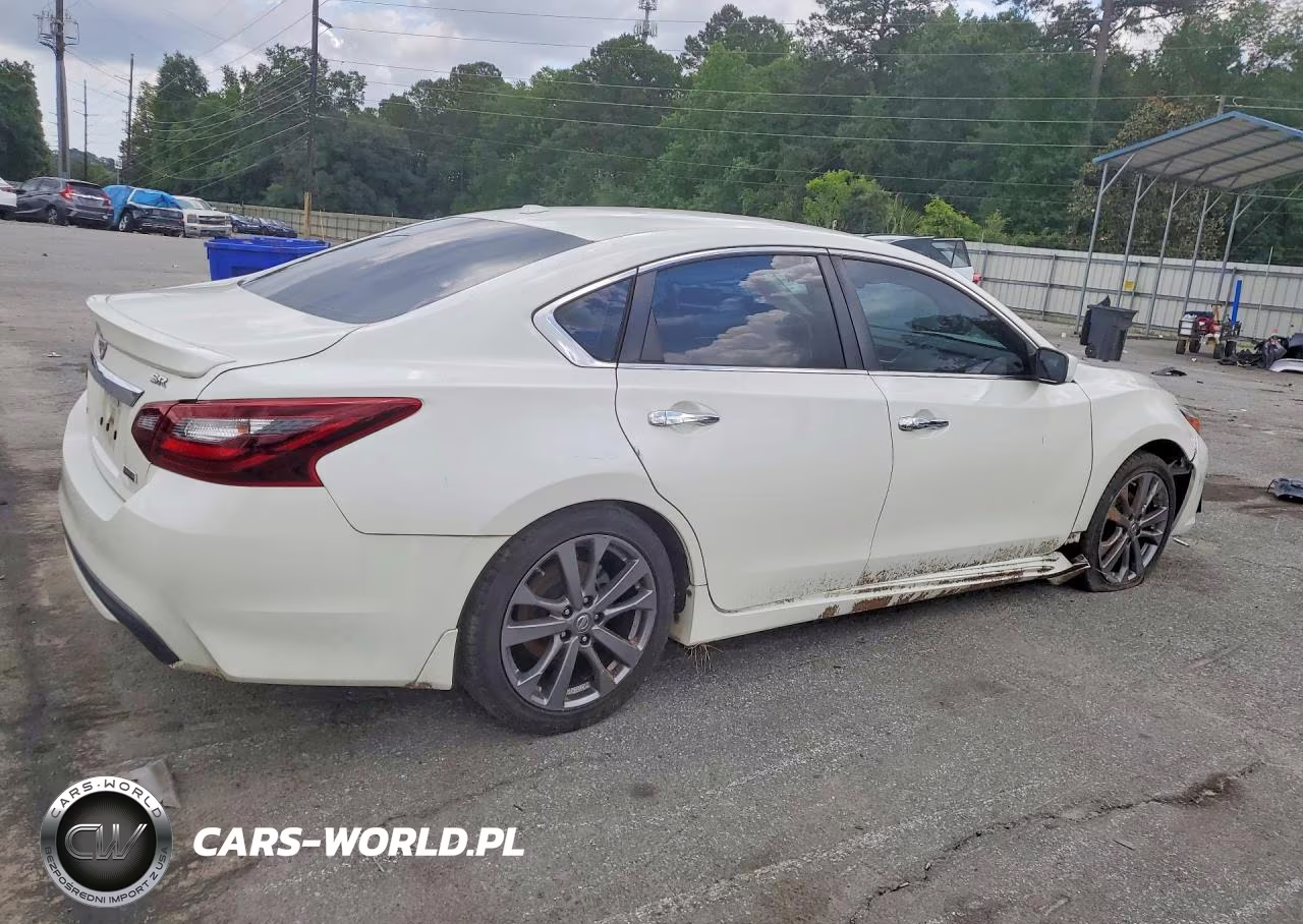 2018 Nissan Altima 2.5 Sr VIN:1N4AL3AP3JC138100 - 3
