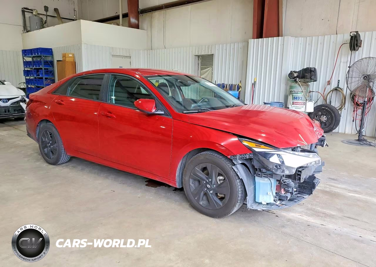 2022 Hyundai Elantra Sel VIN:KMHLM4AG0NU246031 - 4