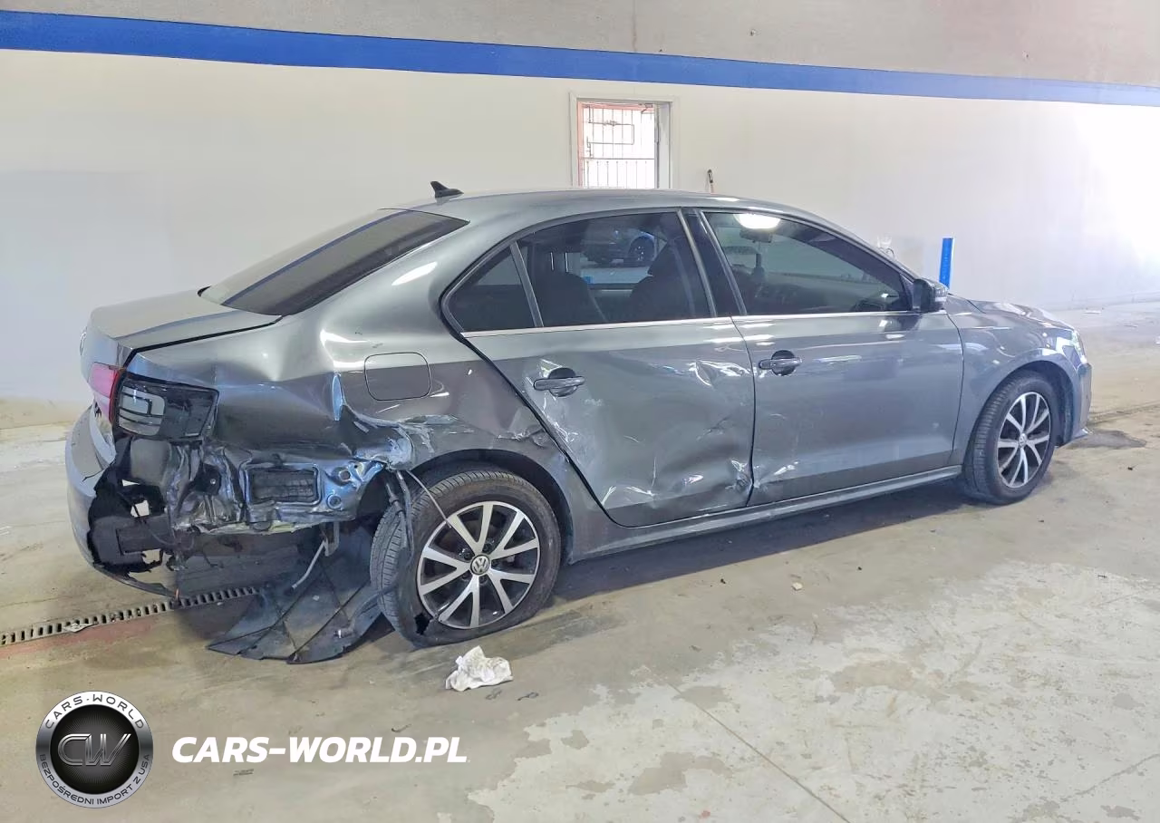 2018 Volkswagen Jetta Se VIN:3VWDB7AJ5JM239017 - 3
