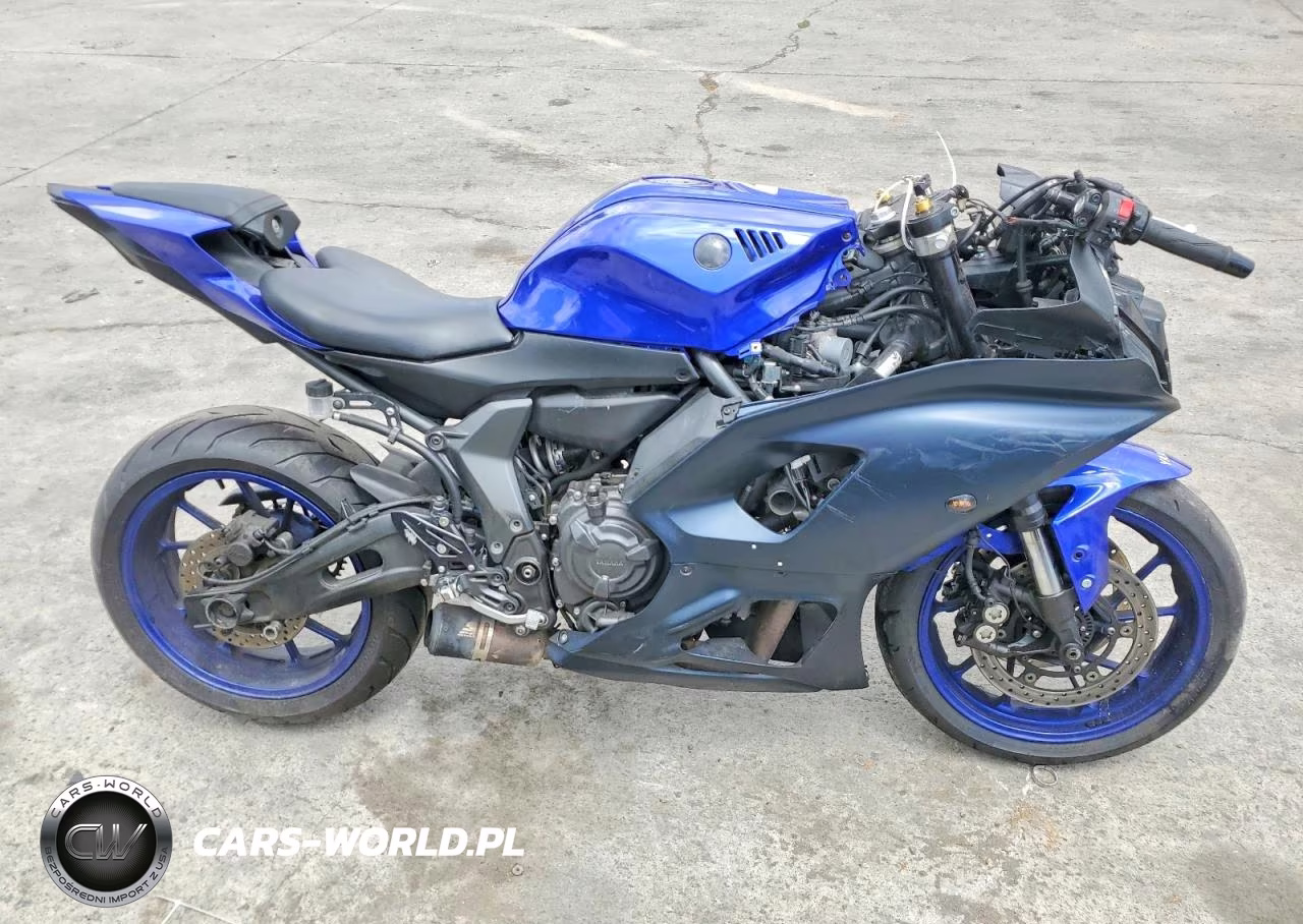 2022 Yamaha Yzfr7