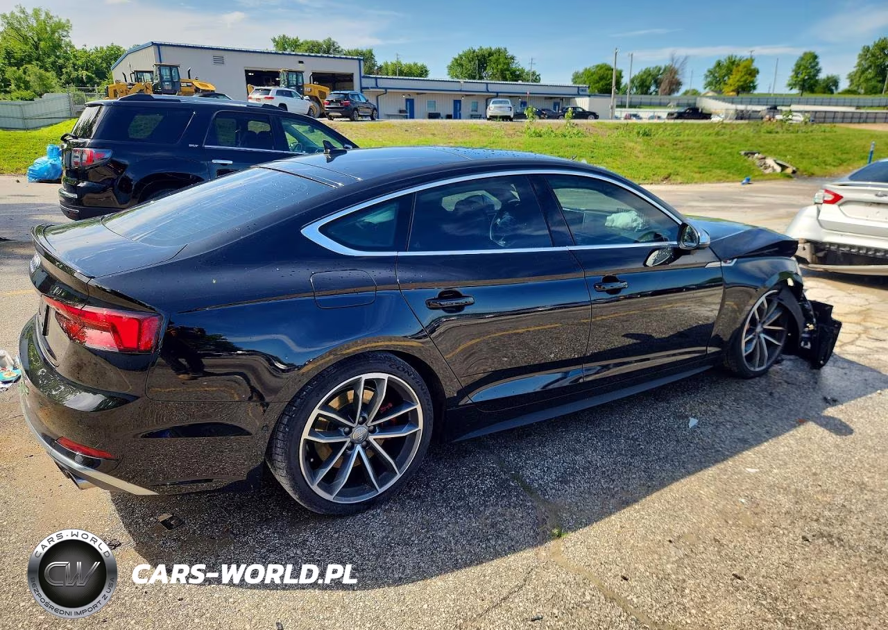 2019 Audi S5 Prestige VIN:WAUC4CF50KA017638 - 3