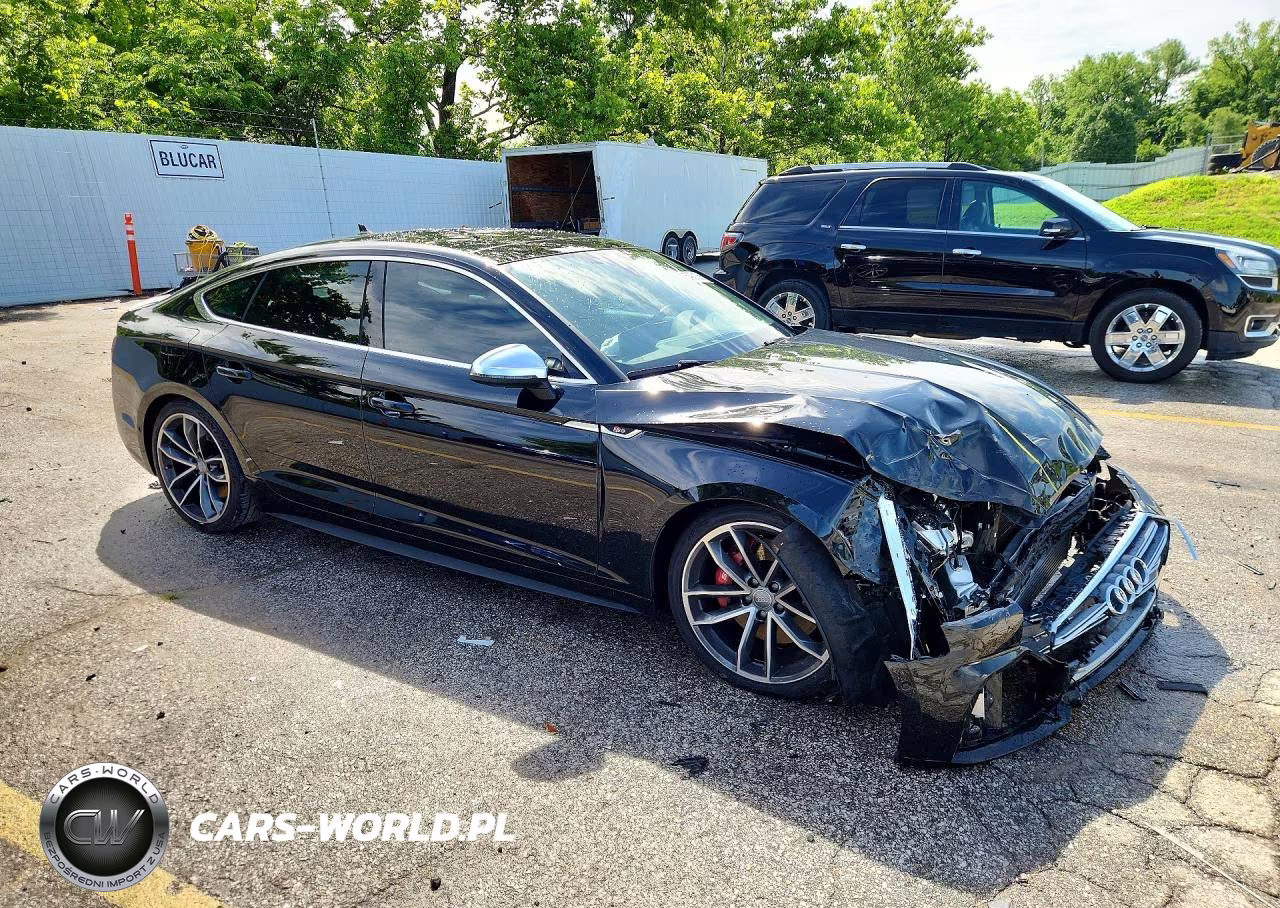 2019 Audi S5 Prestige VIN:WAUC4CF50KA017638 - 4
