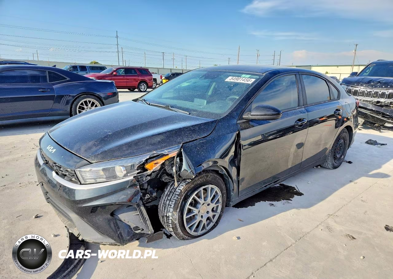 2022 Kia Forte Fe – zdjęcie 1 z 13