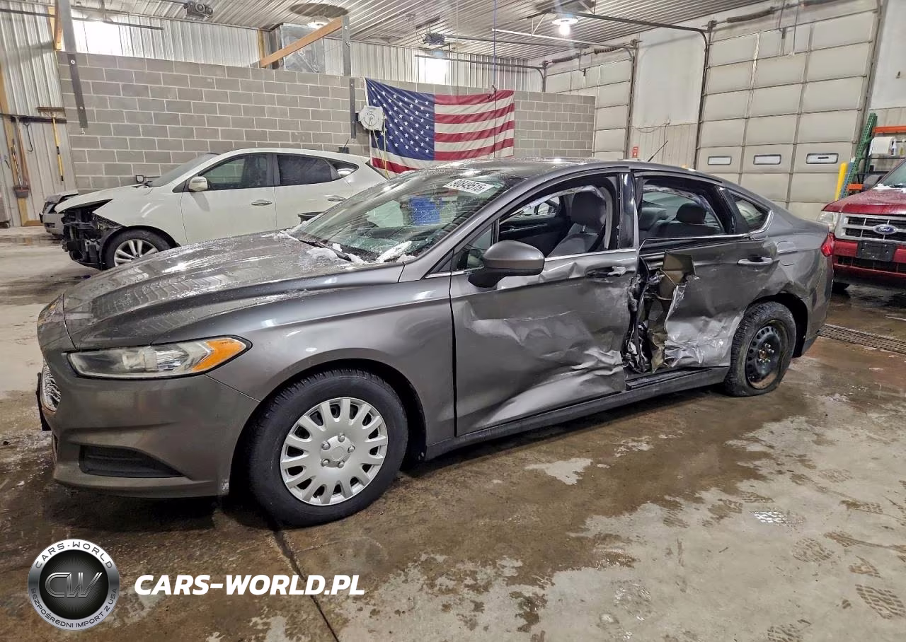 2013 Ford Fusion S VIN:3FA6P0G77DR380555 - 1