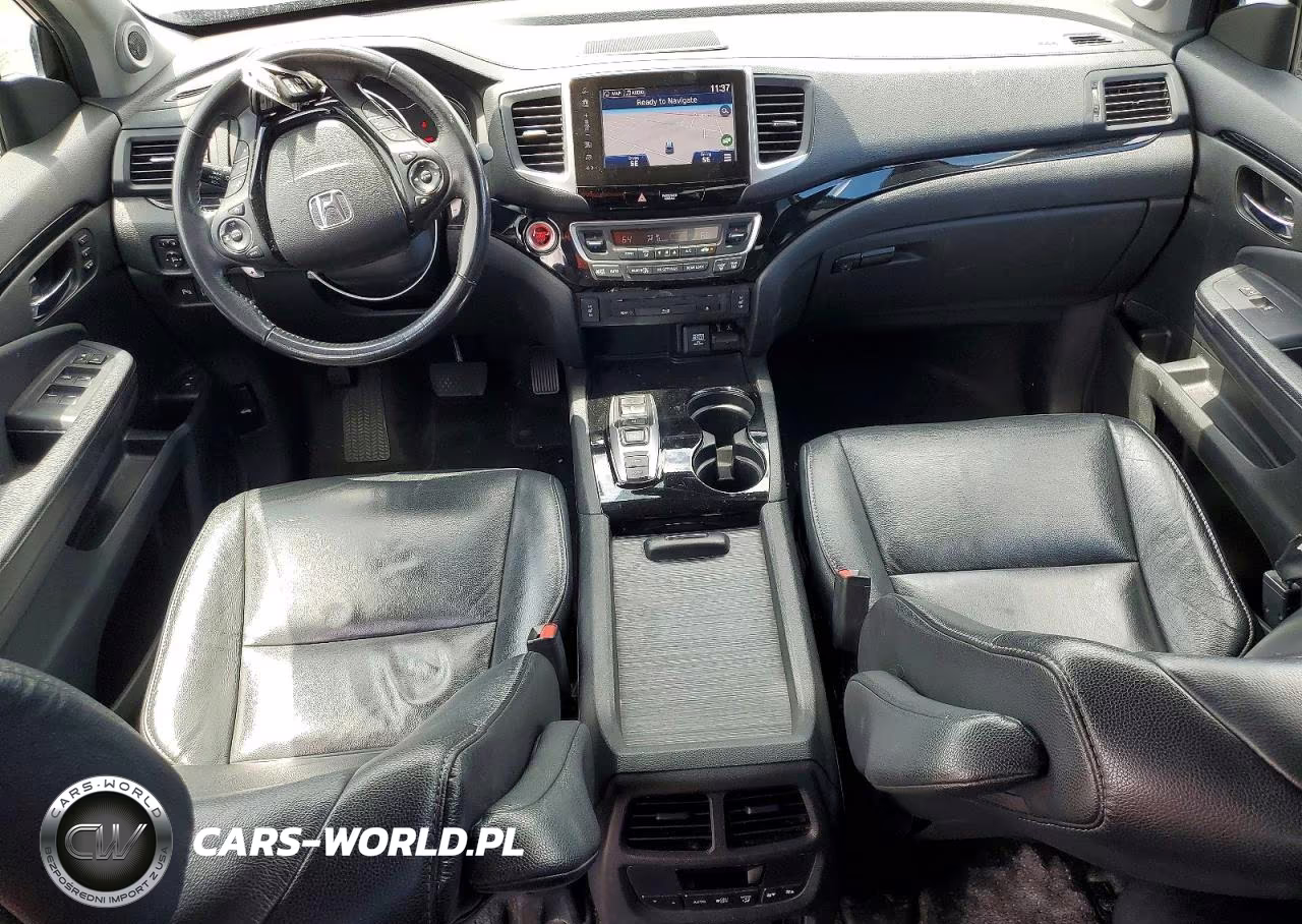 2018 Honda Pilot Touring VIN:5FNYF5H98JB012787 - 8