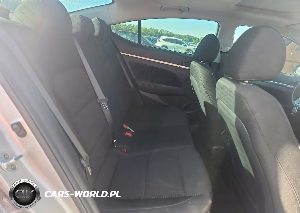 2019 Hyundai Elantra Value Edition VIN:5NPD84LF4KH485847 - 10