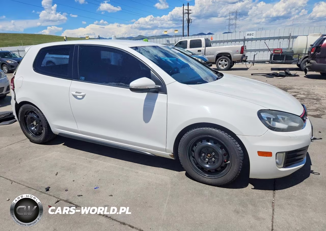 2010 Volkswagen Gti VIN:WVWEV7AJ8AW405660 - 4