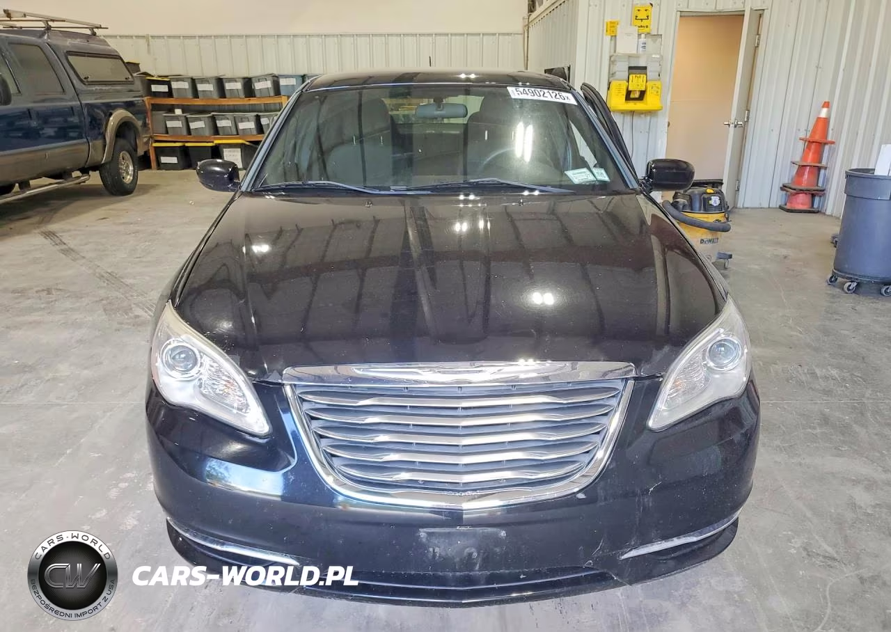 2012 Chrysler 200 Lx VIN:1C3CCBABXCN125583 - 5