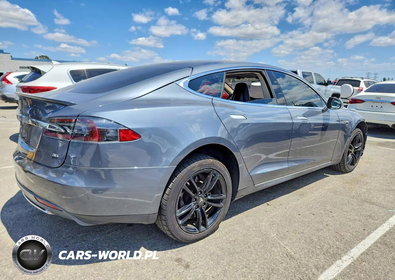 2013 Tesla Model S VIN:5YJSA1CN2DFP08552 - 3