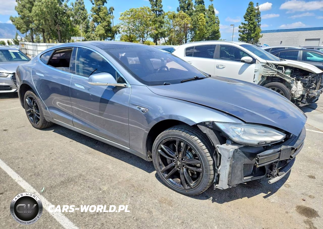 2013 Tesla Model S VIN:5YJSA1CN2DFP08552 - 4