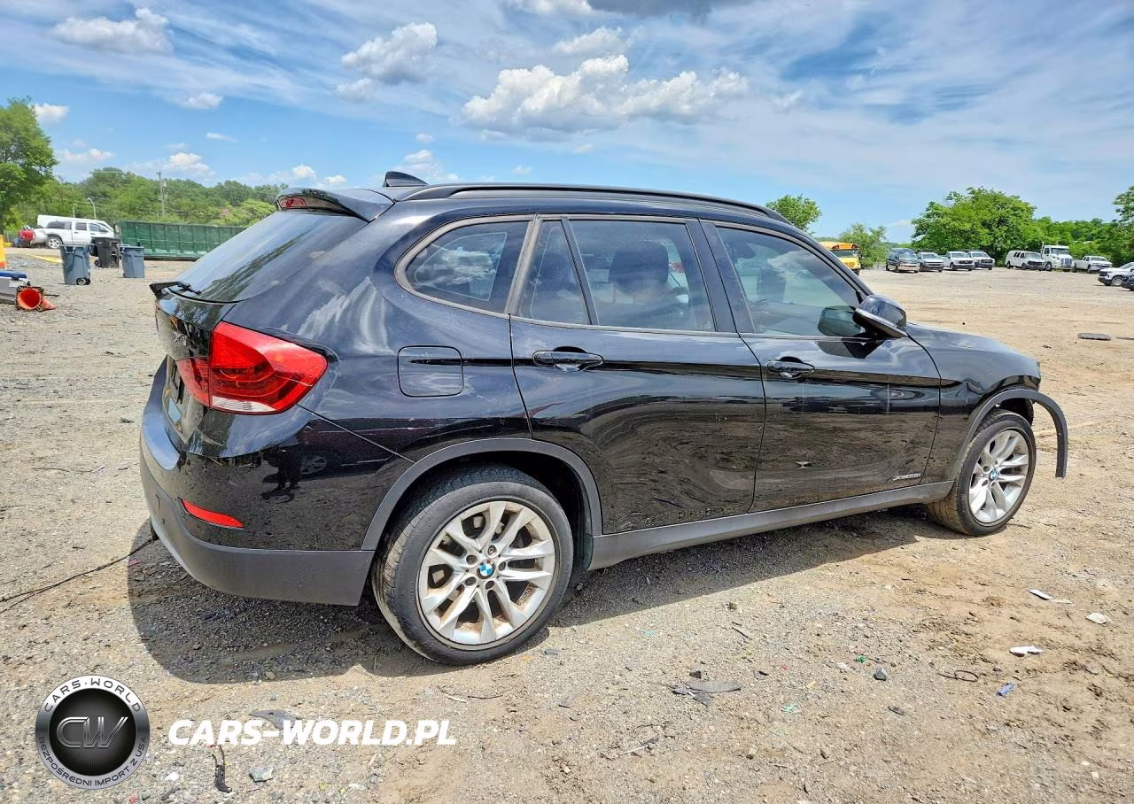 2015 BMW X1 xDrive28I VIN:WBAVL1C57FVY30168 - 3
