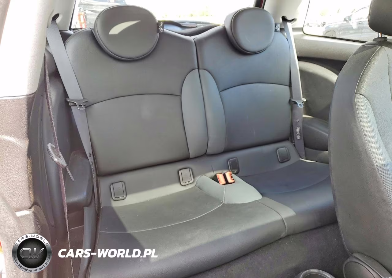 2010 Mini Cooper VIN:WMWMF3C54ATZ65949 - 10