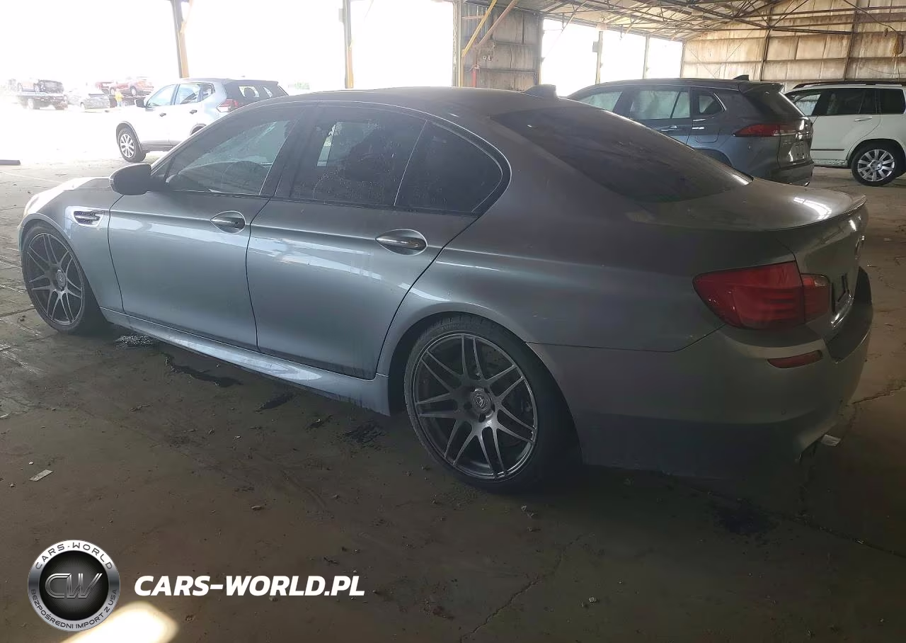 2013 BMW M5 VIN:WBSFV9C55DD096707 - 2