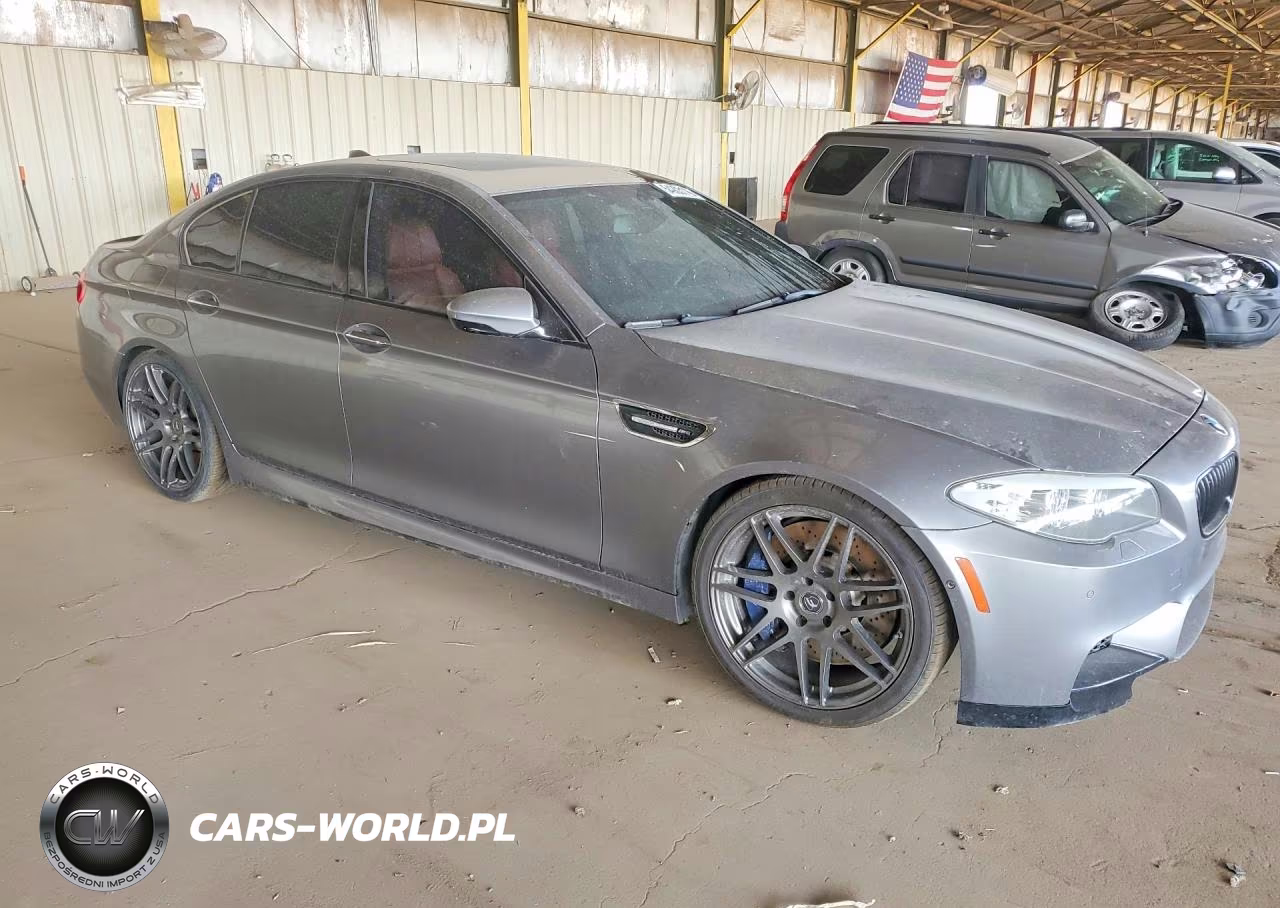 2013 BMW M5 VIN:WBSFV9C55DD096707 - 4