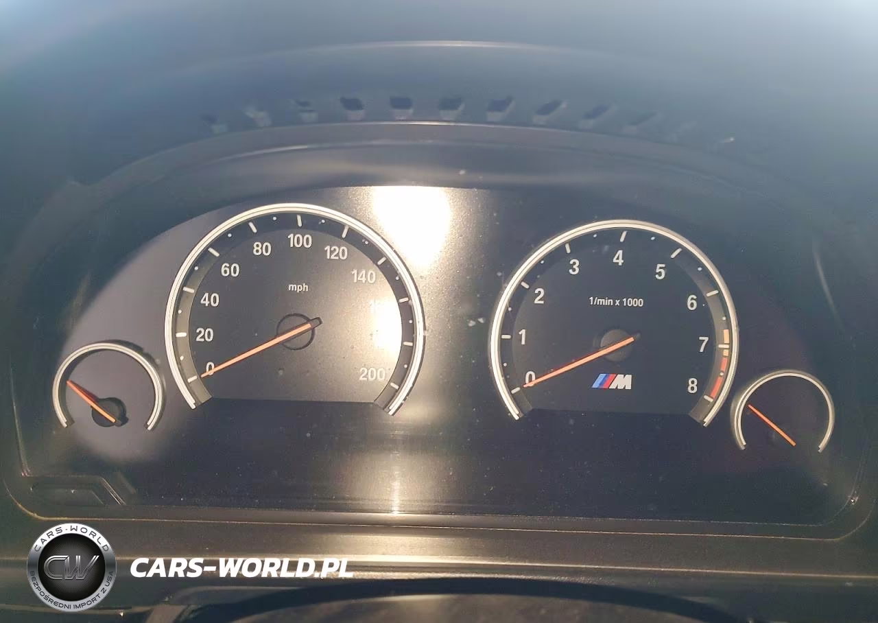 2013 BMW M5 VIN:WBSFV9C55DD096707 - 9