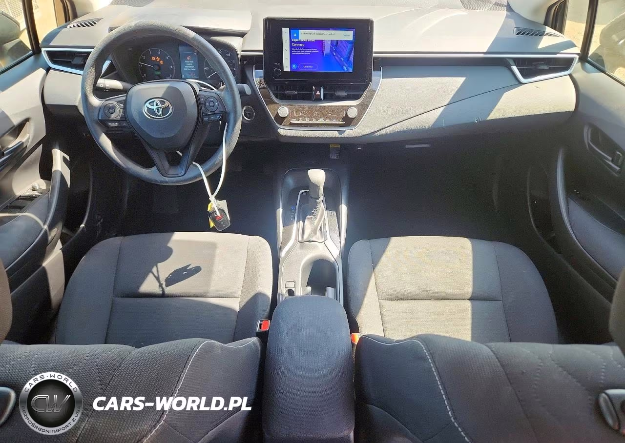 2025 Toyota Corolla Hybrid Le VIN:JTDBCMFE6S3080223 - 8