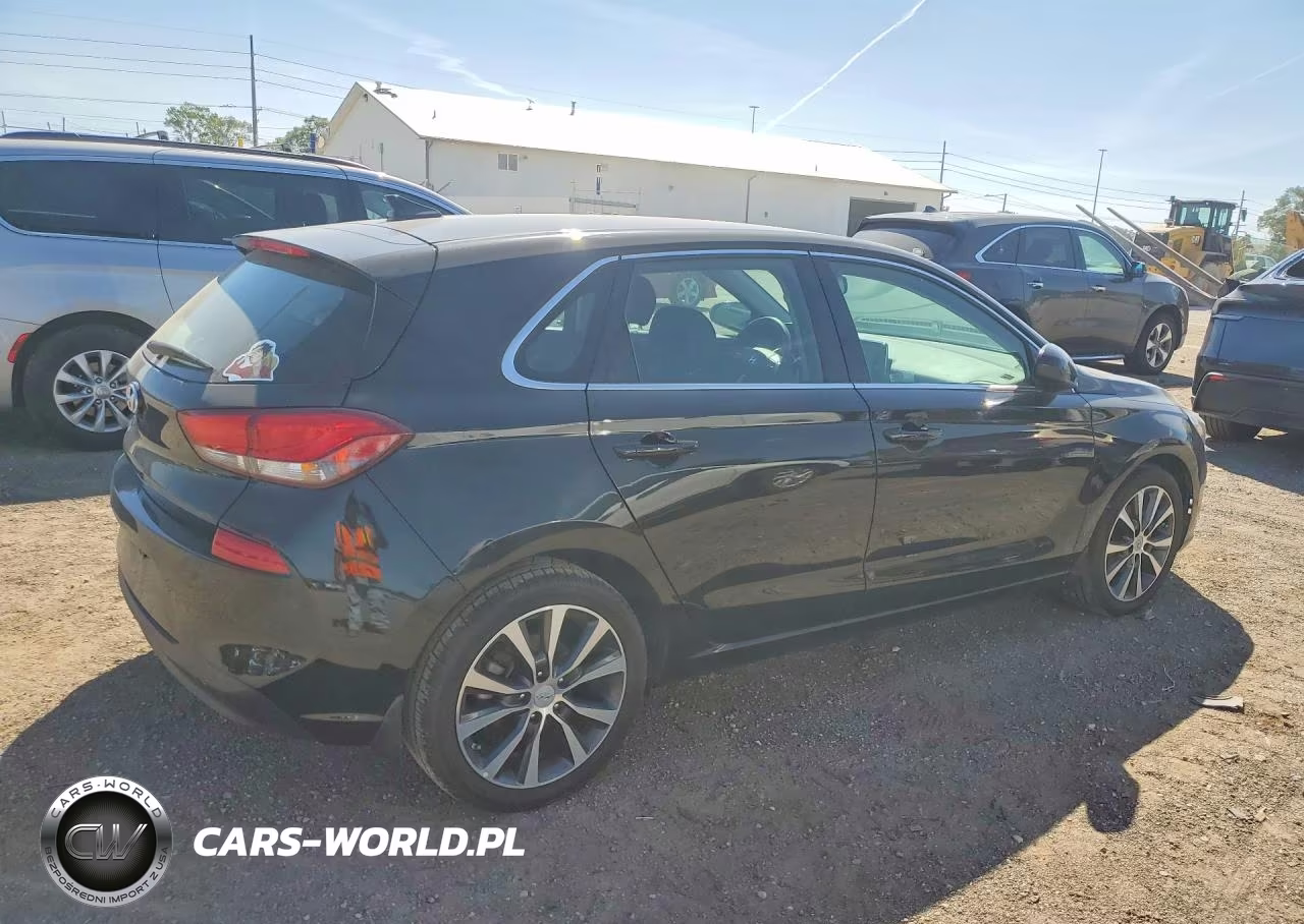 2018 Hyundai Elantra Gt Base VIN:KMHH35LE2JU010047 - 3