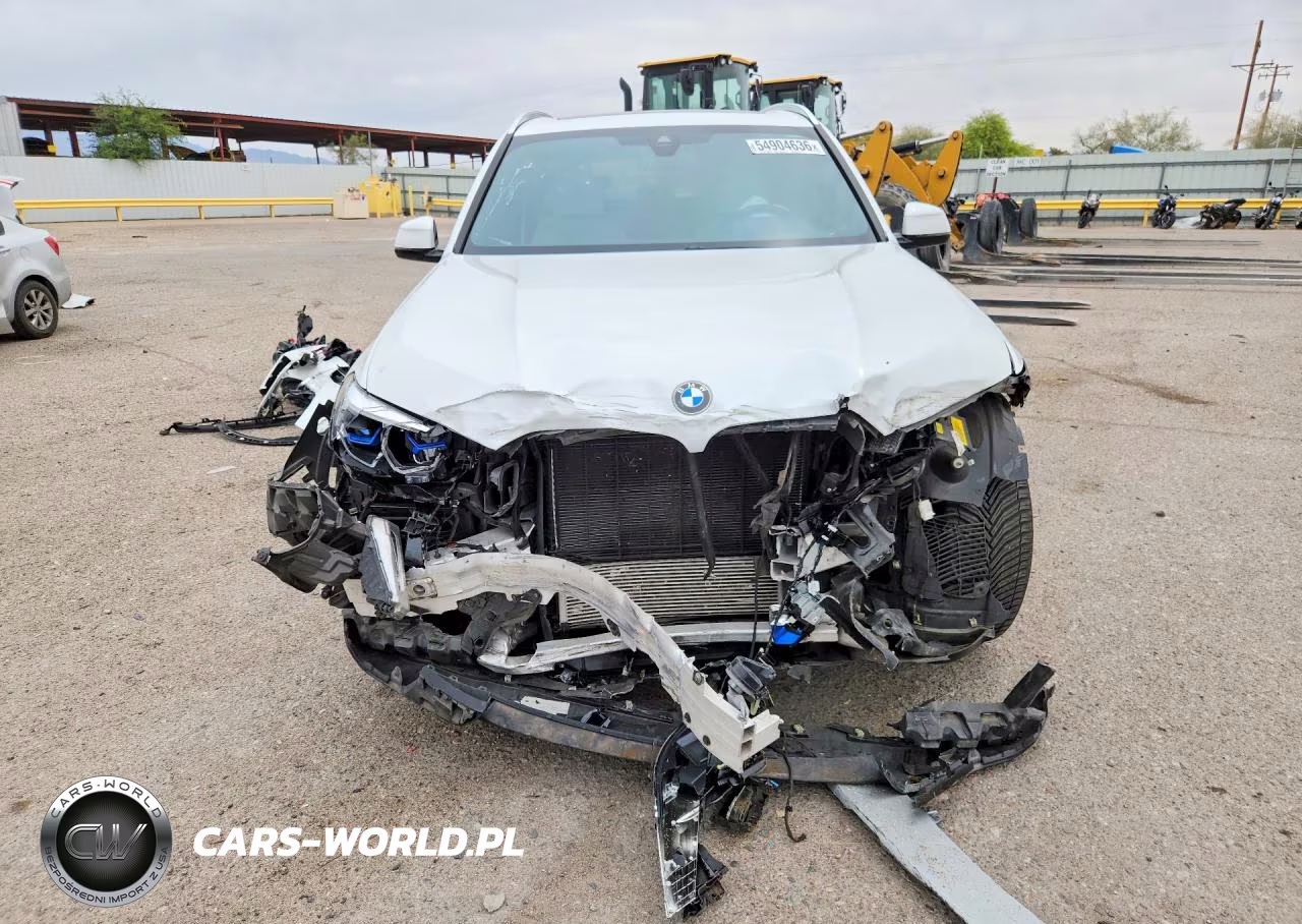 2021 BMW X5 xDrive45E VIN:5UXTA6C03M9E34909 - 5