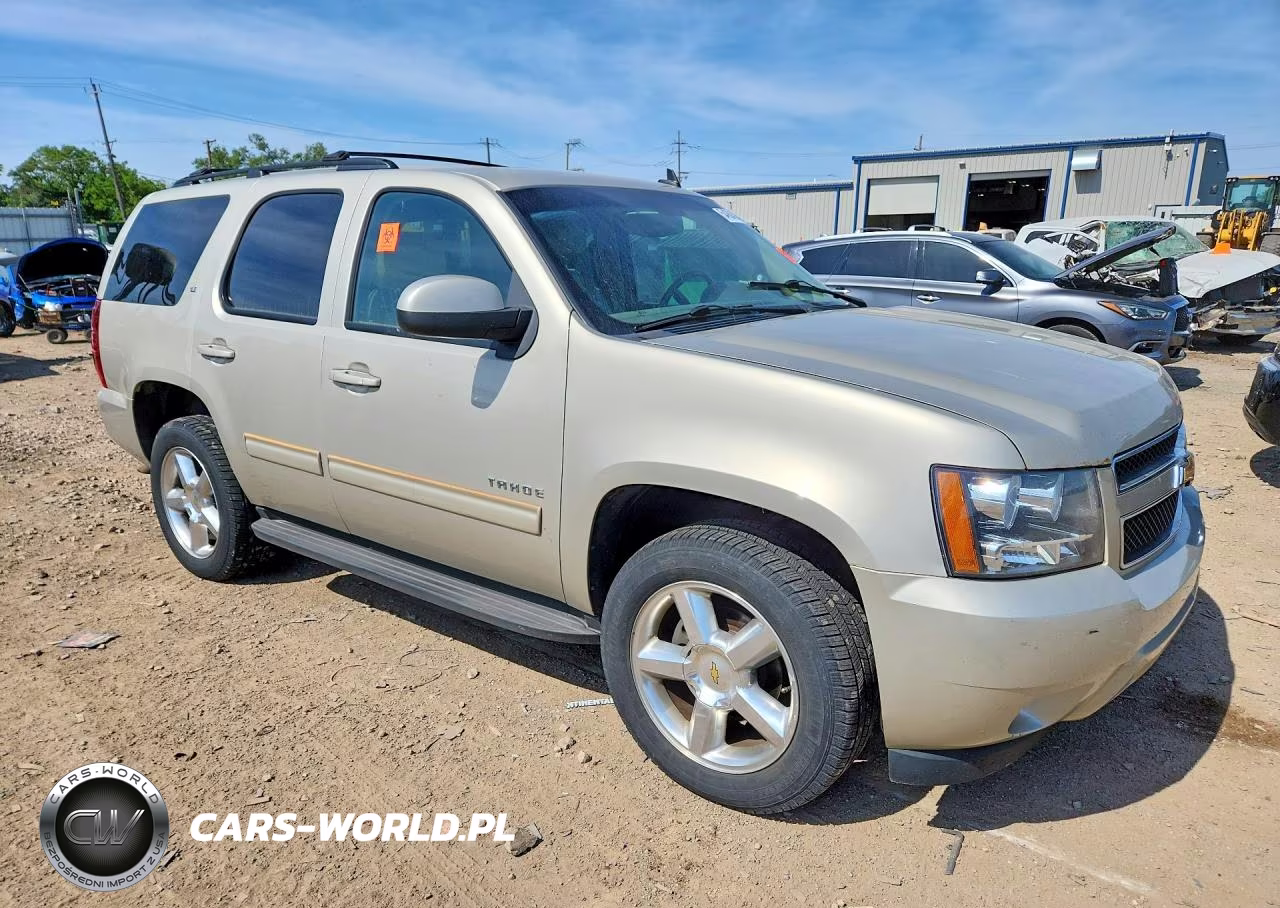 2014 Chevrolet Tahoe K1500 Lt VIN:1GNSKBE07ER111744 - 4