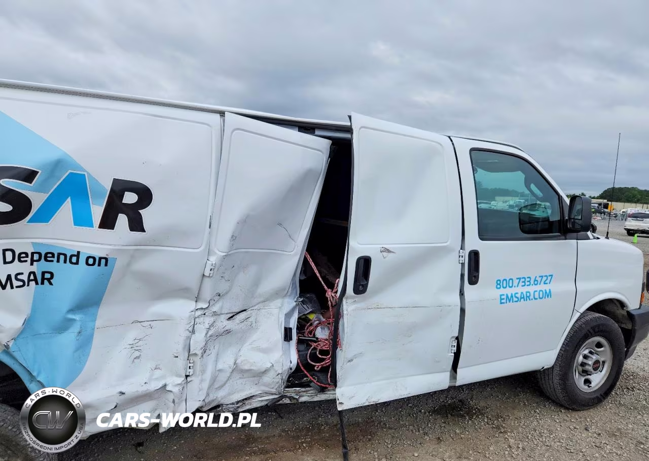 2023 GMC Savana G2500 VIN:1GTW7BFP1P1171656 - 10