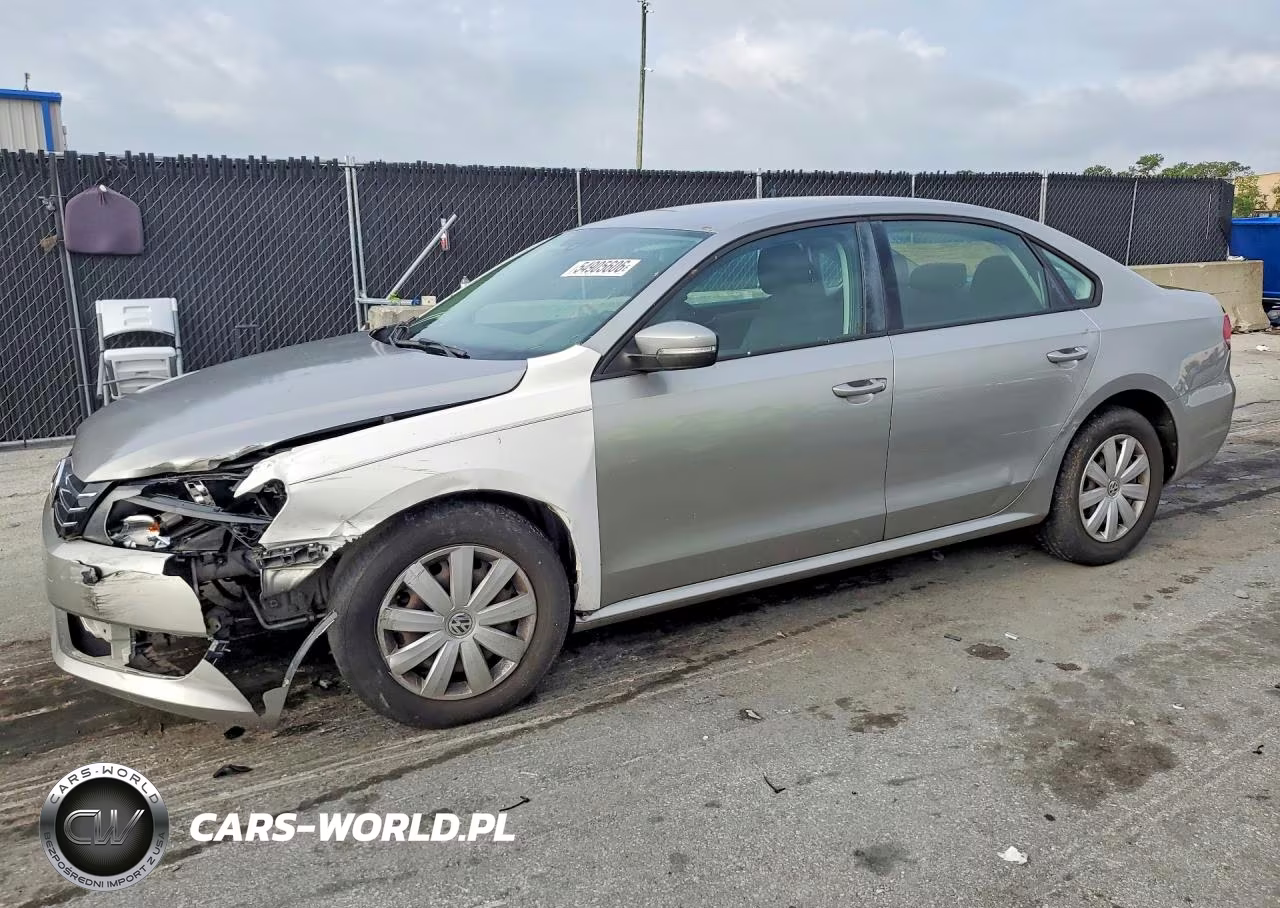 2013 Volkswagen Passat S