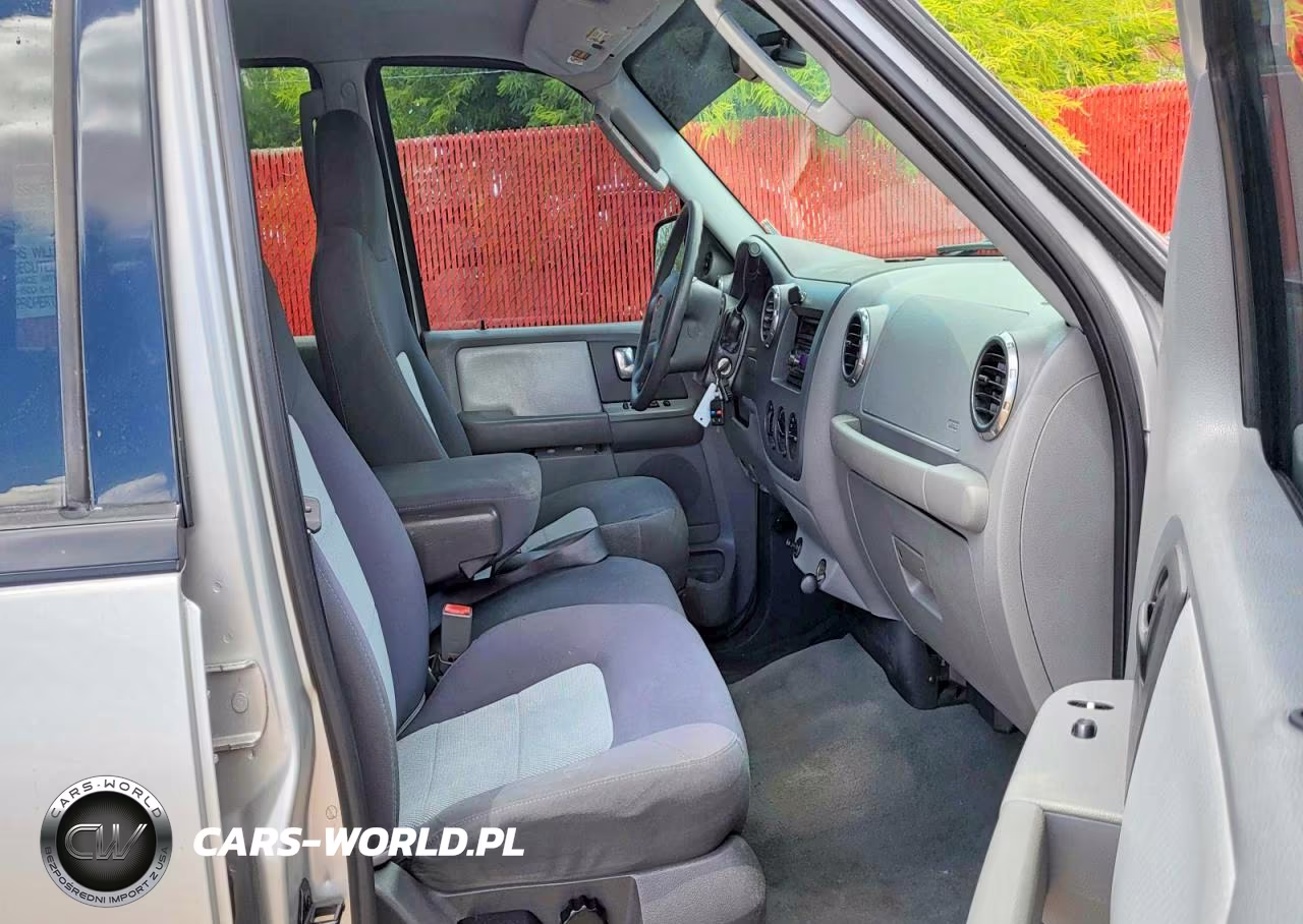2004 Ford Expedition Xls VIN:1FMRU13W64LB74351 - 5