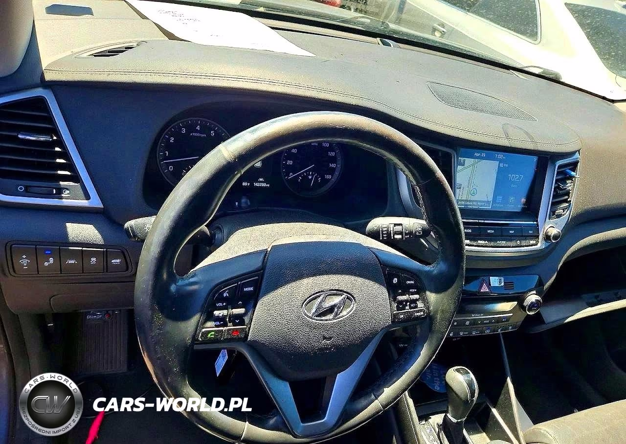 2018 Hyundai Tucson Limited VIN:KM8J3CA23JU753508 - 9