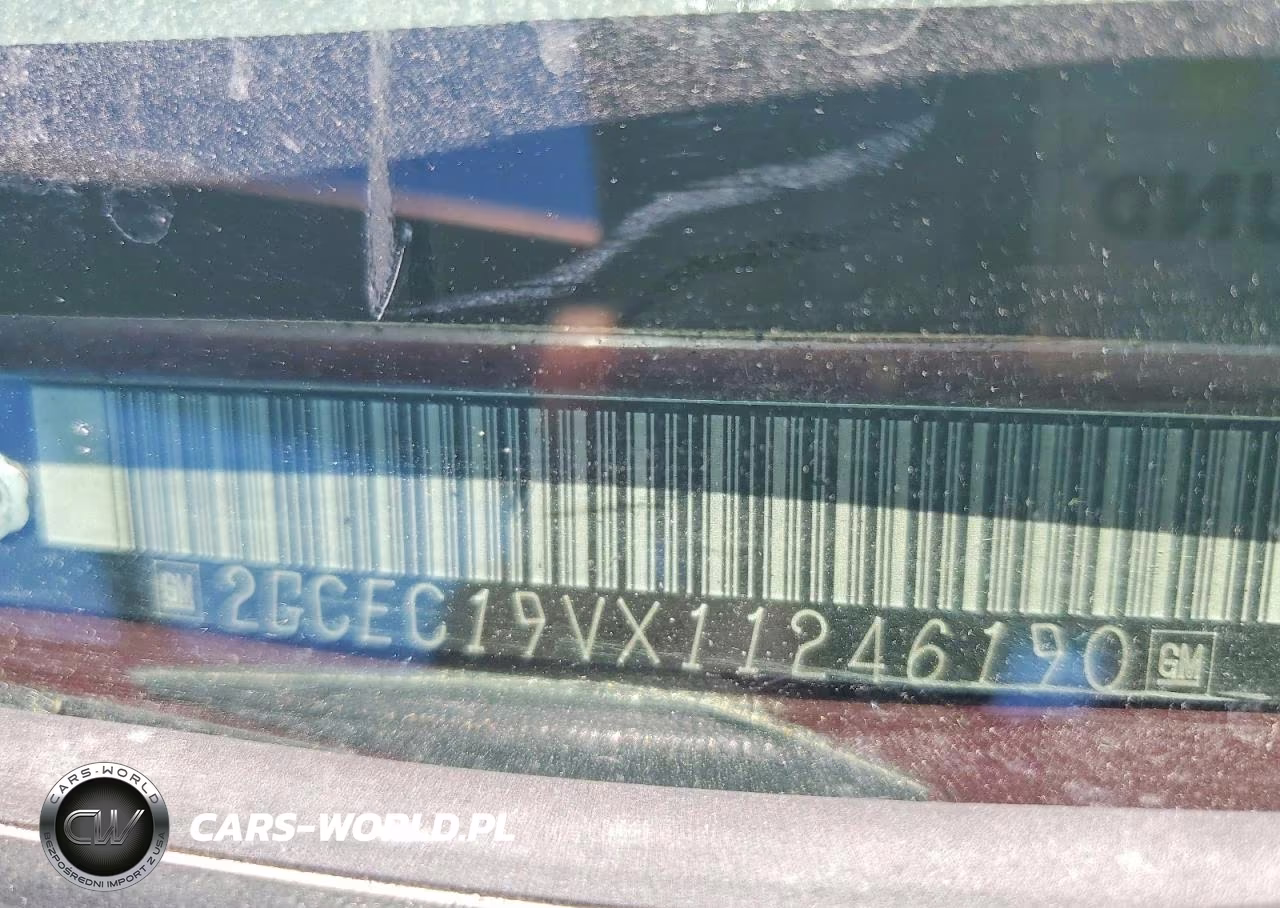 2001 Chevrolet Silverado C1500 VIN:2GCEC19VX11246190 - 14