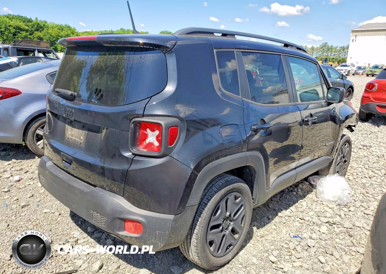 2018 Jeep Renegade Sport VIN:ZACCJBAB2JPJ14161 - 3