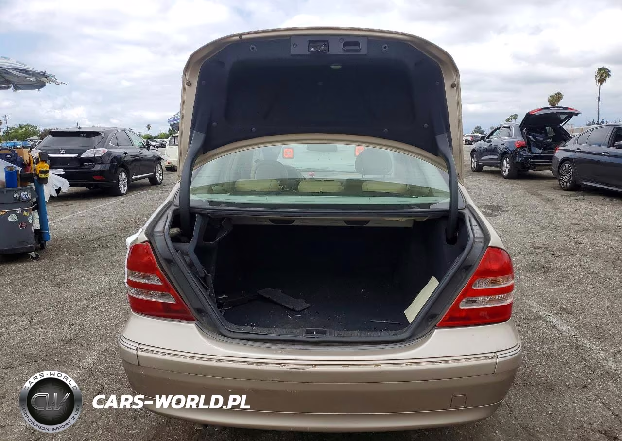 2003 Mercedes-Benz C 240 VIN:WDBRF61J03E012705 - 6