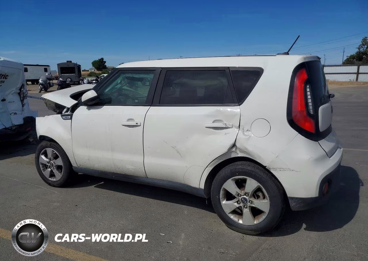 2017 Kia Soul Base VIN:KNDJN2A23H7470124 - 2