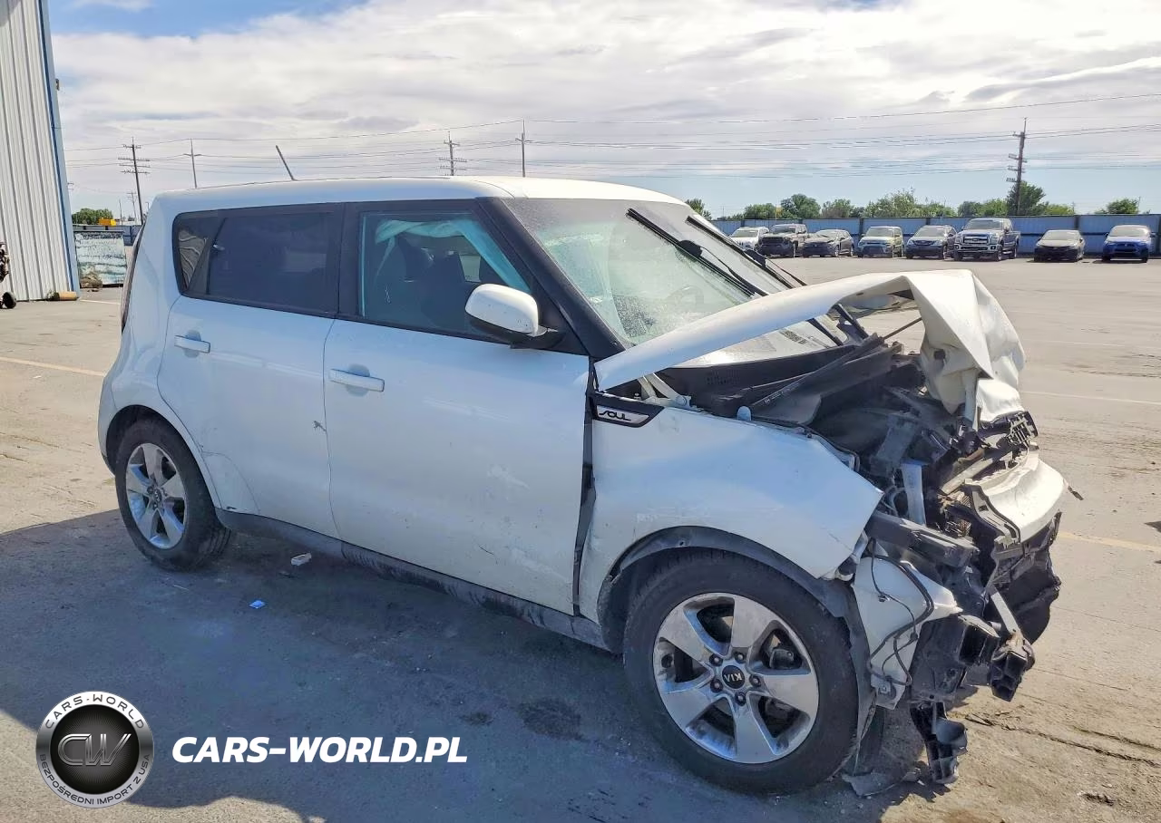 2017 Kia Soul Base VIN:KNDJN2A23H7470124 - 4