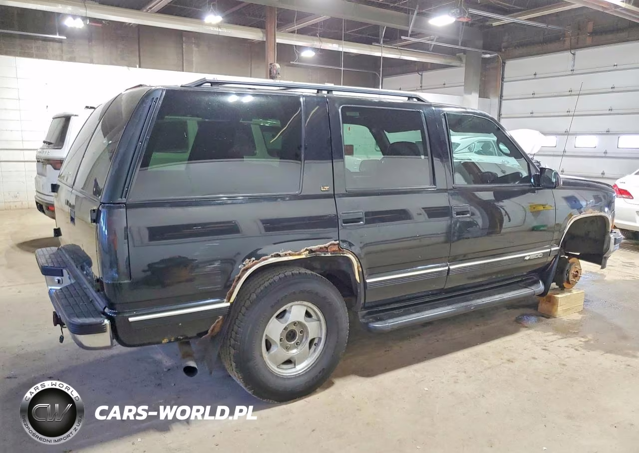 1997 Chevrolet Tahoe K1500 VIN:1GNEK13R3VJ370819 - 3