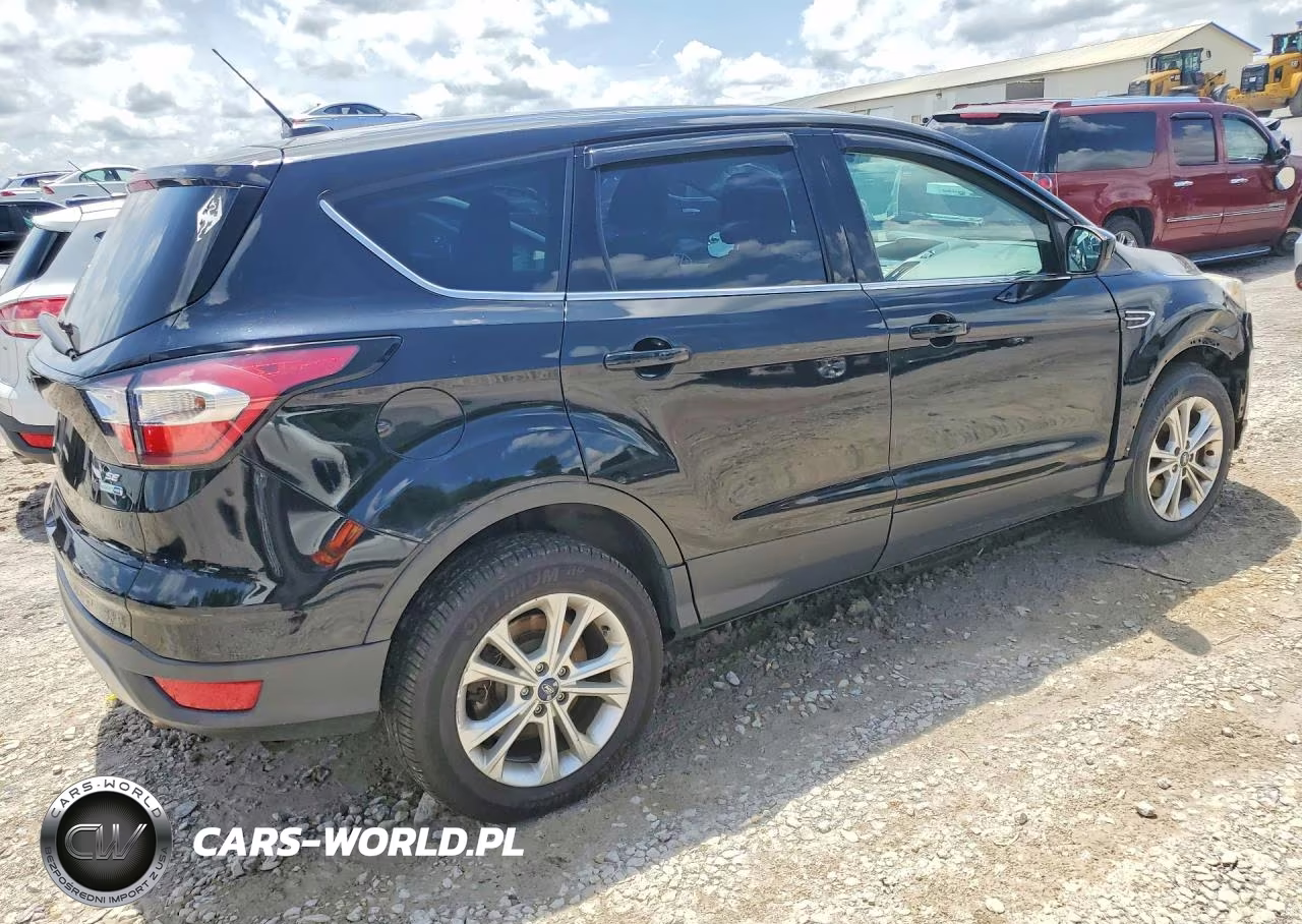 2017 Ford Escape Se VIN:1FMCU9G92HUB76672 - 3