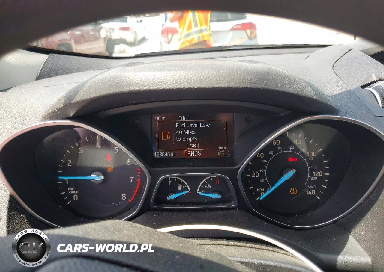 2017 Ford Escape Se VIN:1FMCU9G92HUB76672 - 9