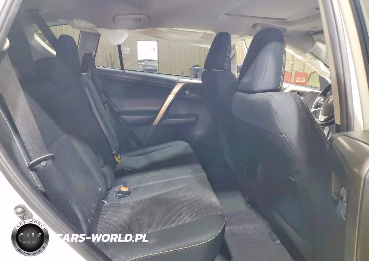 2018 Toyota Rav4 Xle VIN:JTMRFREV8JJ192715 - 11