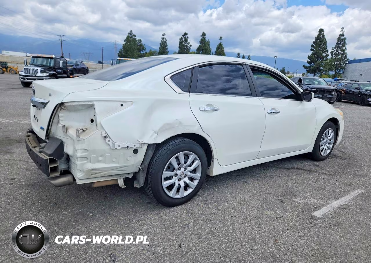 2014 Nissan Altima 2.5 S VIN:1N4AL3AP7EC134671 - 3