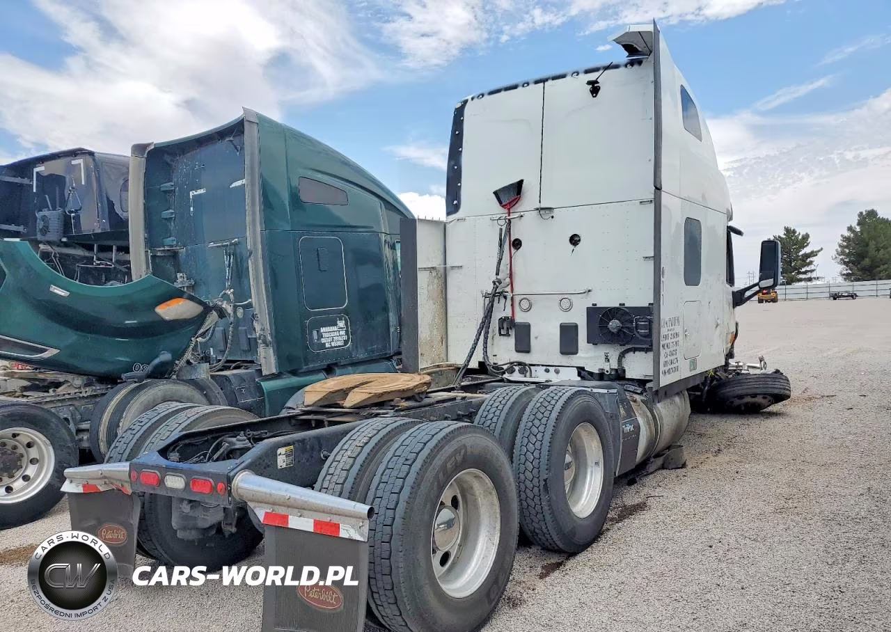 2021 Peterbilt 579 Semi Truck VIN:1XPBD49X3MD747061 - 4